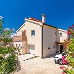 Apartment Cesarek A1 By Interhome *
