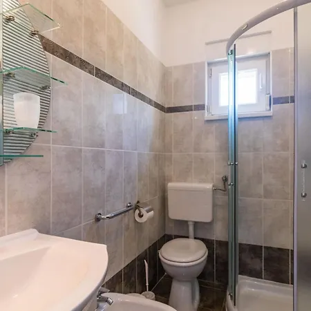 Cesarek A1 By Interhome * 普纳特